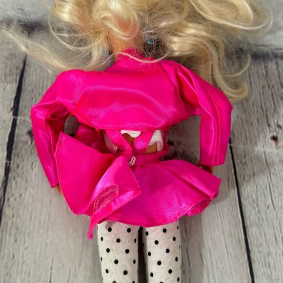 Cool Times Barbie Vintage Doll - Picture 8 of 8